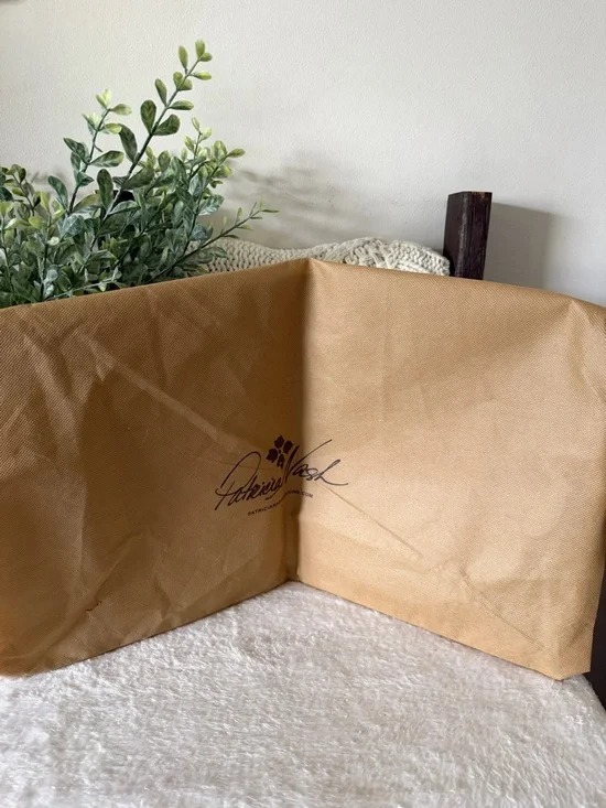 Patricia Nash 10th Anniversary Tote with Dustbag - Picture 13 of 17